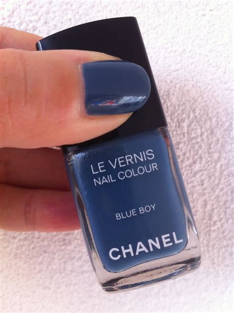 chanel le vernis blue boy